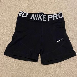 nike pro 6” spandex shorts - womens s